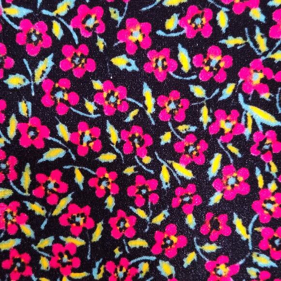 ✨ TOPSHOP “Bizzy Lizzy” Red Velvet Floral Puff Sleeve Tea Dress | Size 12 ✨ - Picture 8 of 10